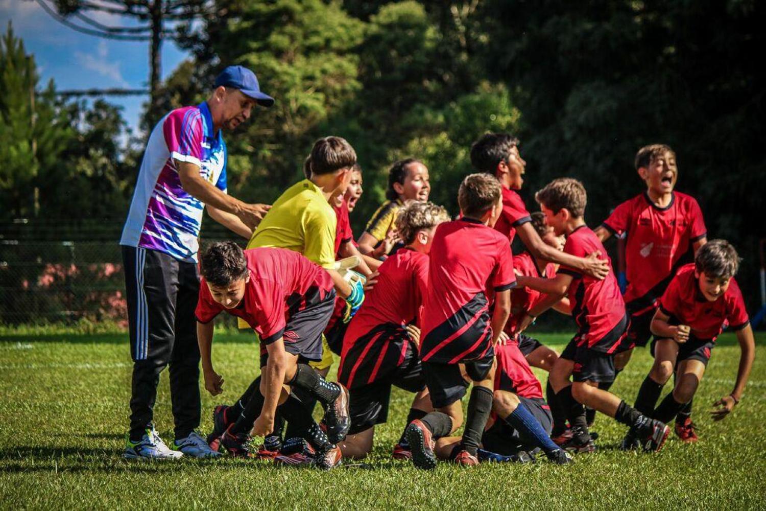 Agudos do Sul vence Piên nos pênaltis e conquista o título da Liga Sul Sub-11