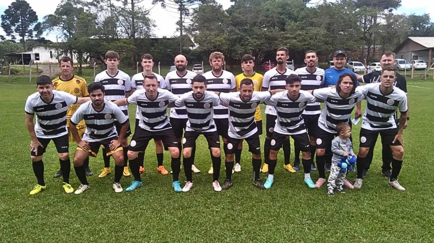 Campo Novo goleia União Independente no Municipal de Futebol Série A