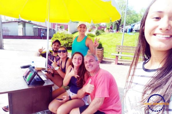Confira as fotos do vôlei de areia de quartetos femininos
