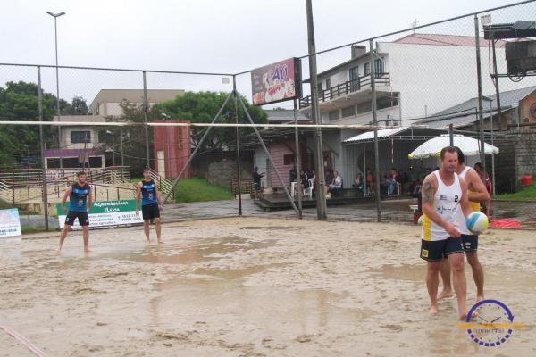 Confira as fotos do vôlei de areia de duplas masculinas