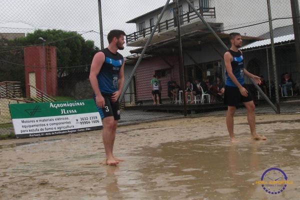 Confira as fotos do vôlei de areia de duplas masculinas