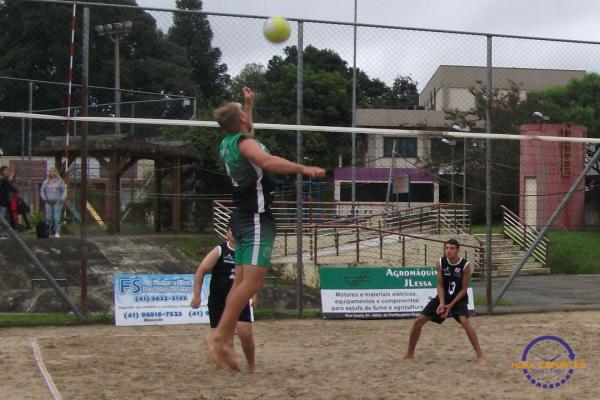 Confira as fotos do vôlei de areia de duplas masculinas