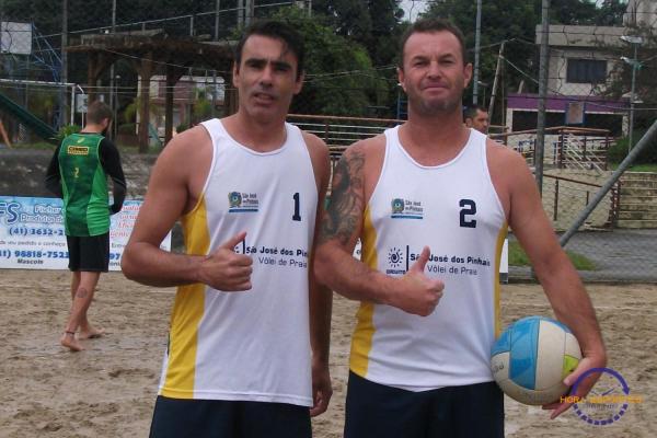 Confira as fotos do vôlei de areia de duplas masculinas