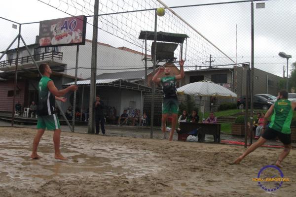 Confira as fotos do vôlei de areia de duplas masculinas