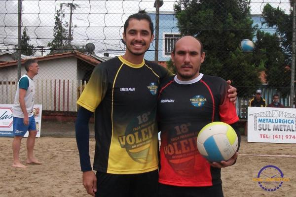 Confira as fotos do vôlei de areia de duplas masculinas