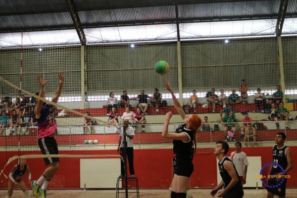 Confira as fotos do Voleibol Misto