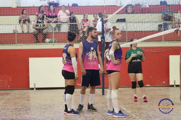 Confira as fotos do Voleibol Misto