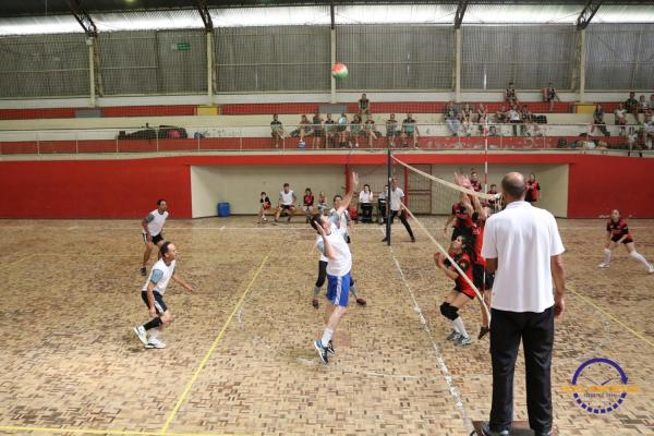 Confira as fotos do Voleibol Misto