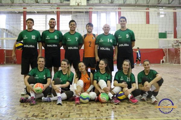 Confira as fotos do Voleibol Misto
