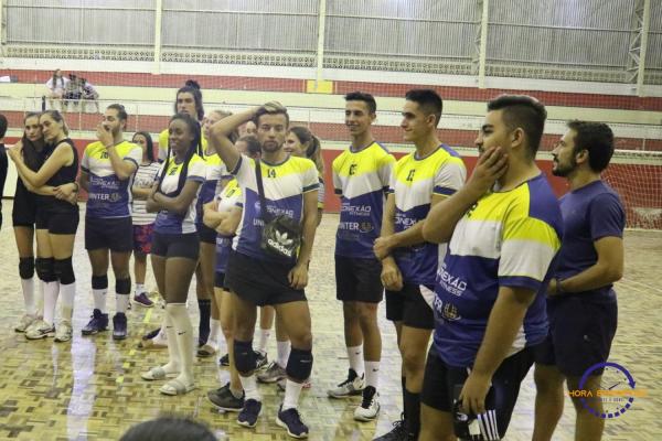 Confira as fotos do Voleibol Misto