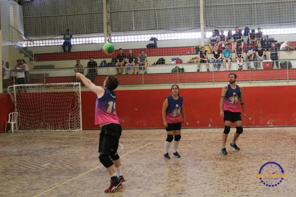 Confira as fotos do Voleibol Misto