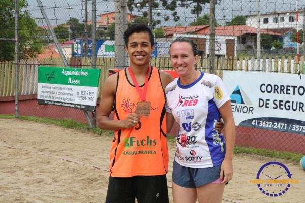 Confira as imagens do vôlei de areia de duplas mistas