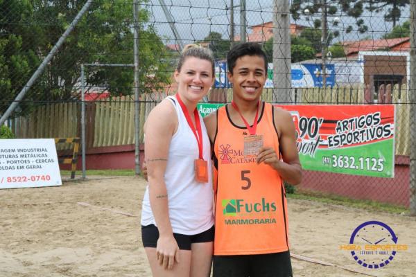 Confira as imagens do vôlei de areia de duplas mistas