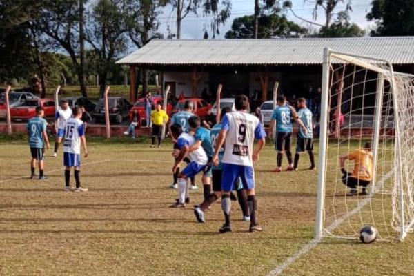 [Definidas as quartas de final do Municipal de Society - Série B em Piên]
