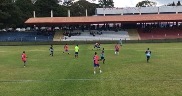 [FC Paraná, União Lageadense e Instituto Unis vencem]