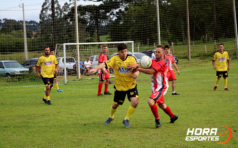 [Confira as melhores imagens da final da Copa São José entre Hotel Santo Antônio e Arizona / Schreiner!]