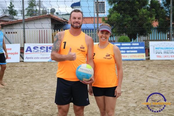 Confira as imagens do vôlei de areia de duplas mistas