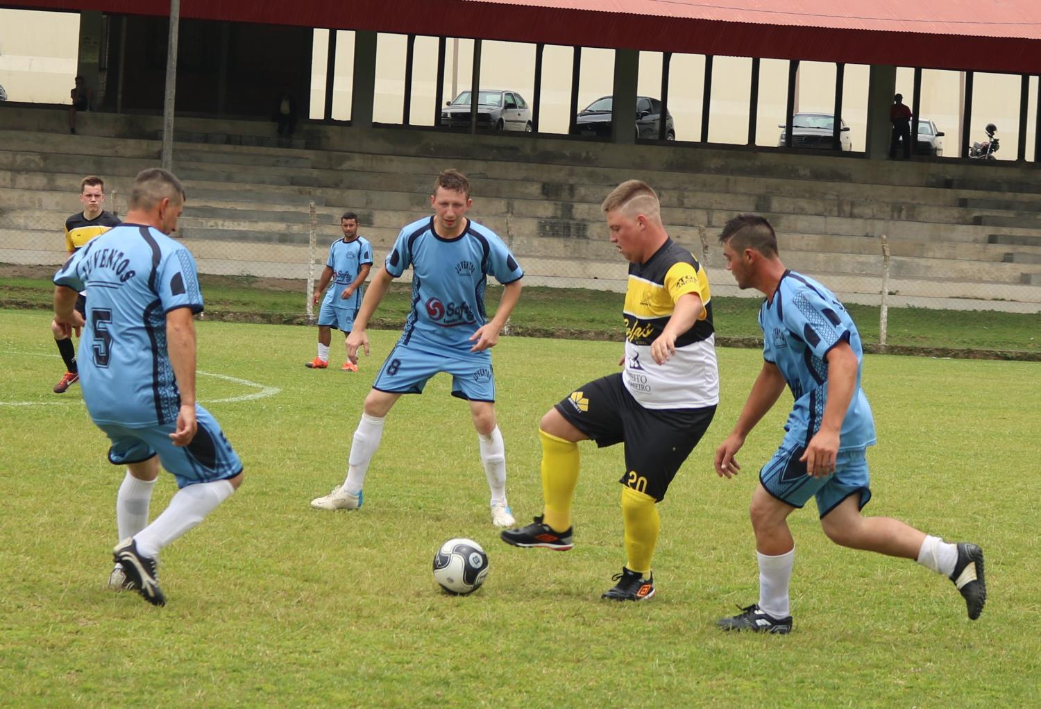 Foram definidos os semifinalistas da série B do futebol pienense