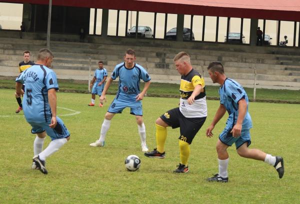 [Foram definidos os semifinalistas da série B do futebol pienense]