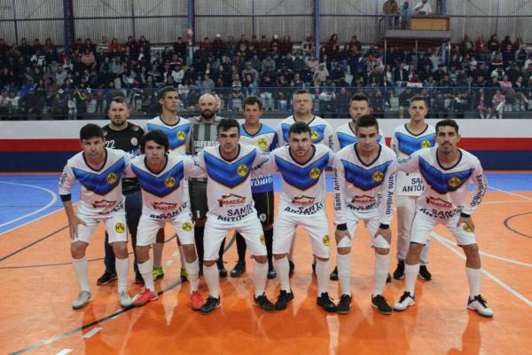 [Hotel Santo Antônio e campeão Municipal de Futsal em Piên]