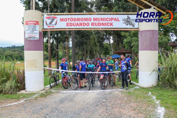 Largada - 1º Pedal do Santuário N. S. das Graças / Bikers Piên
