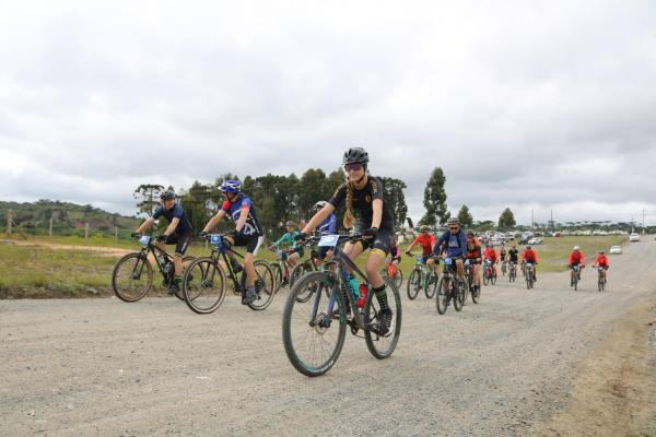 Largada - 1º Pedal do Santuário N. S. das Graças / Bikers Piên