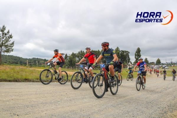 Largada - 1º Pedal do Santuário N. S. das Graças / Bikers Piên