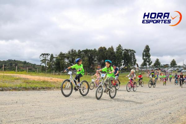 Largada - 1º Pedal do Santuário N. S. das Graças / Bikers Piên