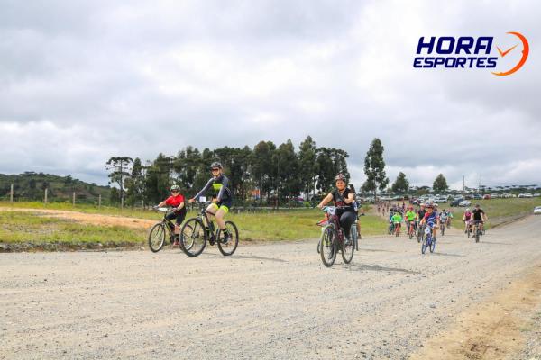 Largada - 1º Pedal do Santuário N. S. das Graças / Bikers Piên