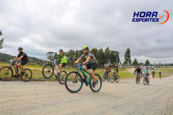 Largada - 1º Pedal do Santuário N. S. das Graças / Bikers Piên