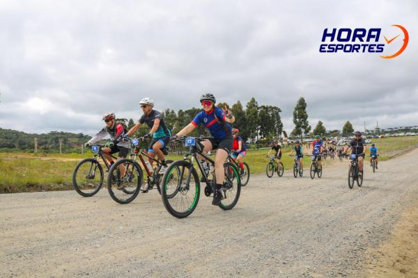 Largada - 1º Pedal do Santuário N. S. das Graças / Bikers Piên