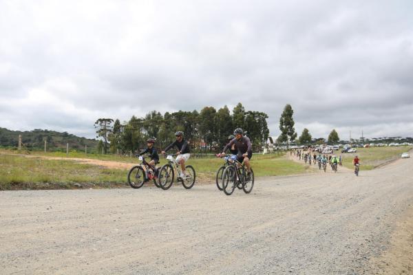 Largada - 1º Pedal do Santuário N. S. das Graças / Bikers Piên
