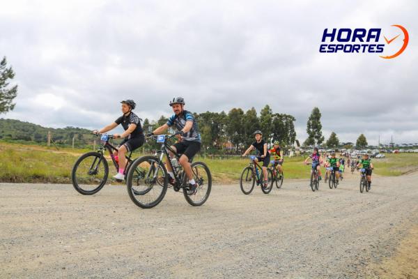 Largada - 1º Pedal do Santuário N. S. das Graças / Bikers Piên