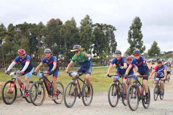 Largada - 1º Pedal do Santuário N. S. das Graças / Bikers Piên