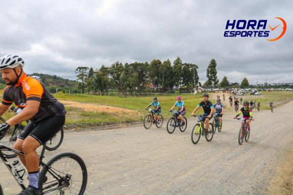 Largada - 1º Pedal do Santuário N. S. das Graças / Bikers Piên