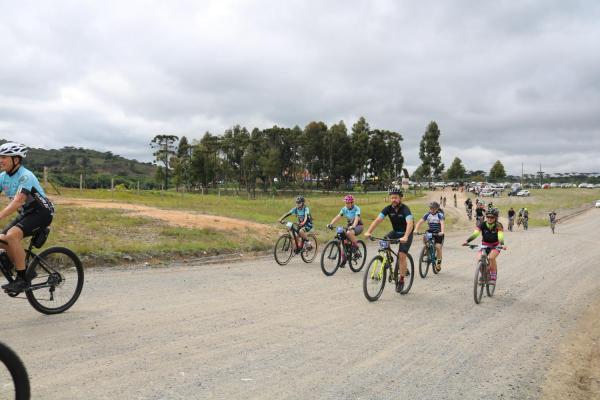 Largada - 1º Pedal do Santuário N. S. das Graças / Bikers Piên