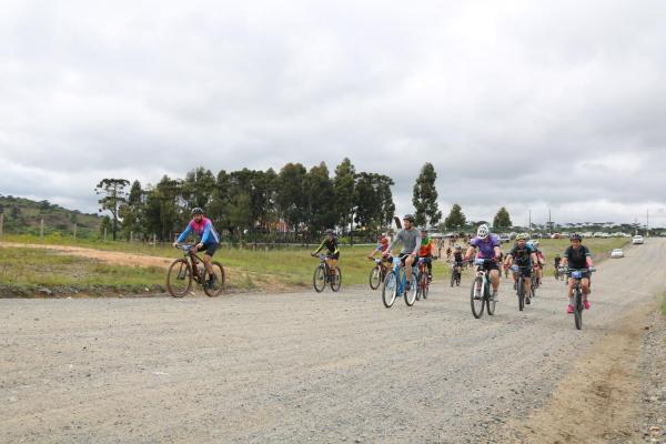Largada - 1º Pedal do Santuário N. S. das Graças / Bikers Piên