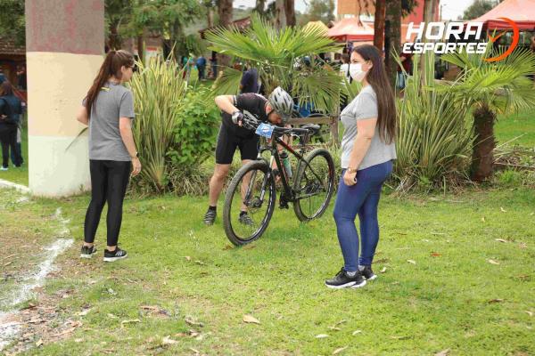 Confira as fotos do 1º Pedal Nossa Senhora das Graças em Piên - Largada