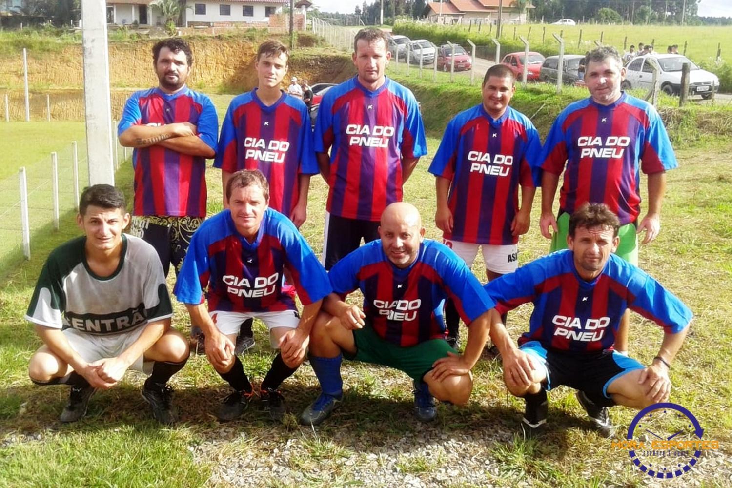 Primeira tarde de jogos na quadra Fut 7 do Mundi